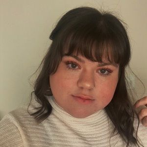 Meet your Posher, Annie